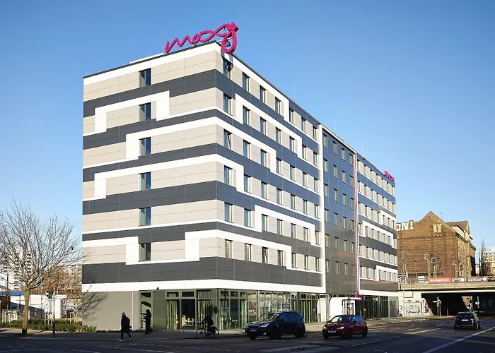 Moxy Ostbahnhof Hotell 4*