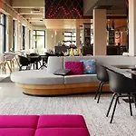 Hotel Moxy Ostbahnhof 4*
