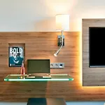 Hotel Moxy Ostbahnhof Berlim