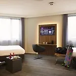 Отель Moxy Ostbahnhof 4*