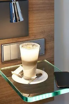 Moxy Ostbahnhof Hotel Berlín