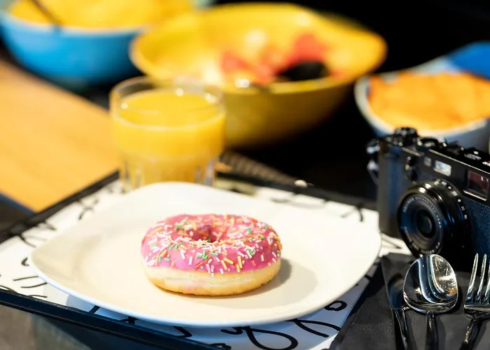 Moxy Ostbahnhof Hotel