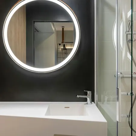 Otel Moxy Ostbahnhof Berlin