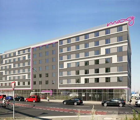 Moxy Ostbahnhof Отель Берлин