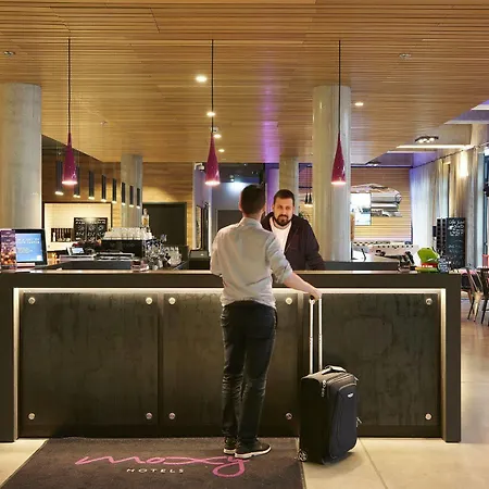 Otel Moxy Ostbahnhof Berlin